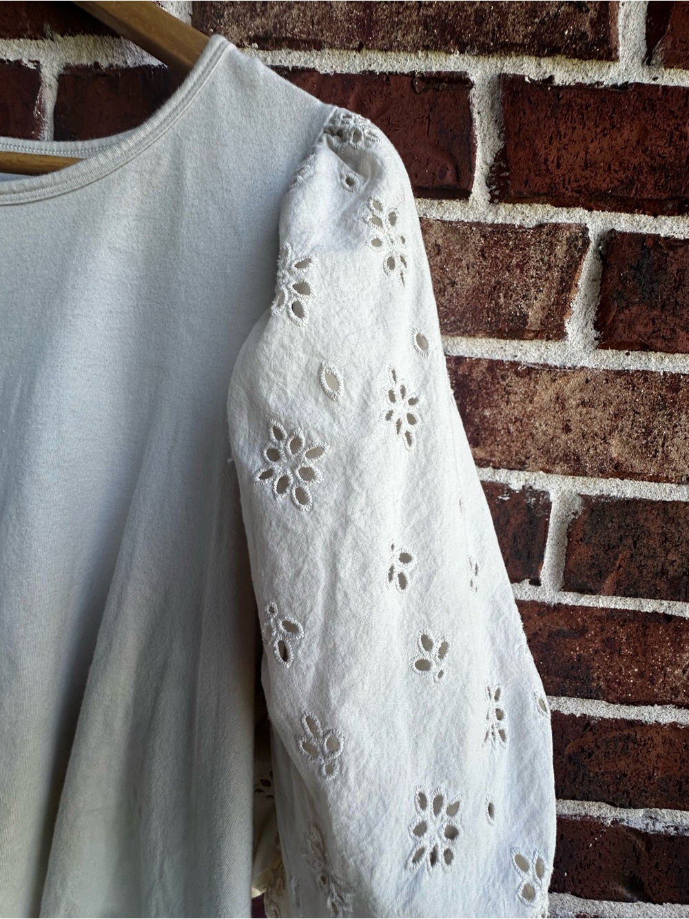 Old Navy Cream Puff-Sleeve Eyelet Tunic - Picture 2 of 3